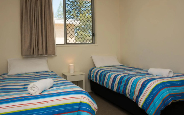 Merrima Court Holidays