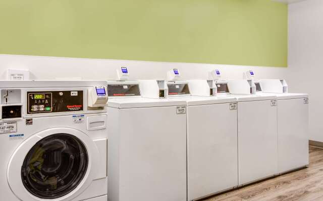 WoodSpring Suites Houston Baytown