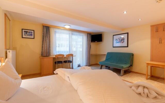 Mountain-view Apartment With Infrared Sauna