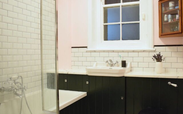 2 Bedroom Home in Camberwell