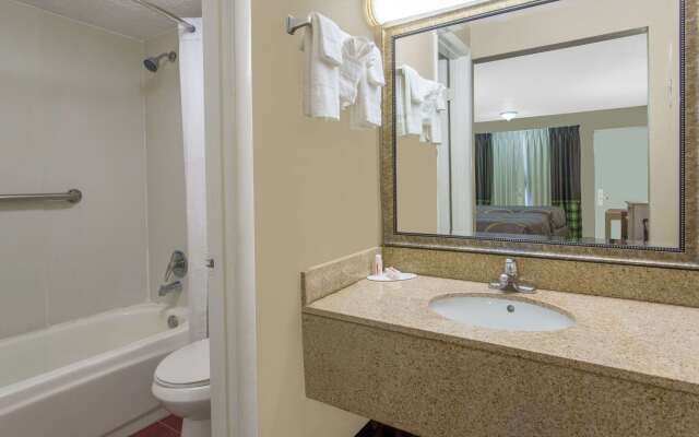 Super 8 by Wyndham Antioch/Nashville South East