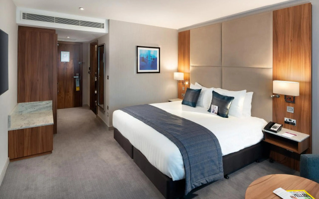 Crowne Plaza London Heathrow T4 by IHG