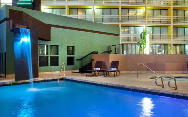 Four Points by Sheraton Phoenix North