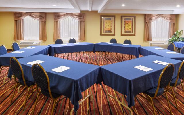 Best Western Oswego Hotel