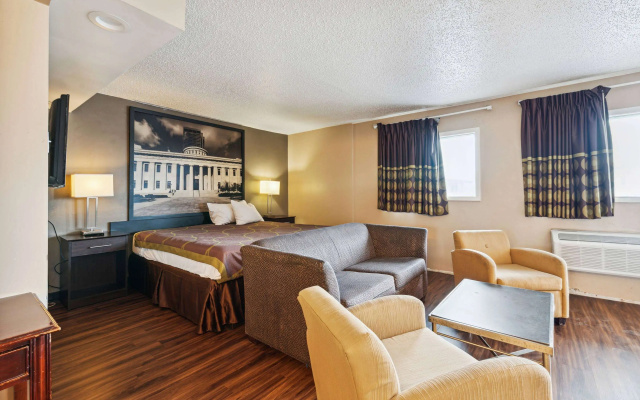 Super 8 by Wyndham Millbury/Toledo