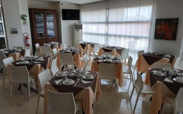 Best Western Riviera By Happyculture