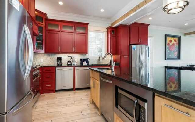 Sapphire by Meyer Vacation Rentals