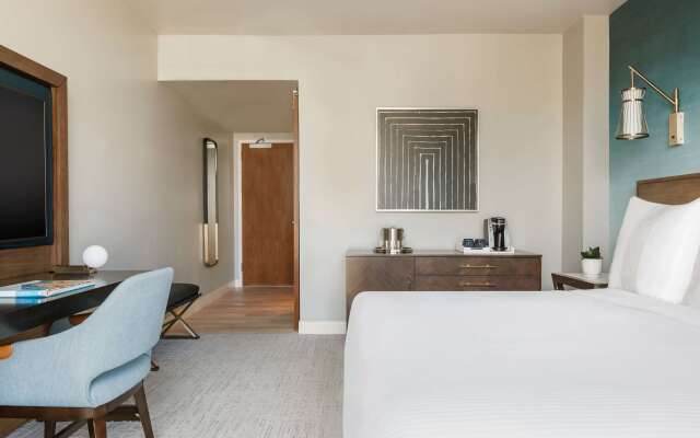 Carte Hotel San Diego Downtown, Curio Collection by Hilton