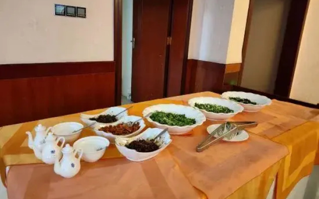 Mengzi NuoYun Hotel