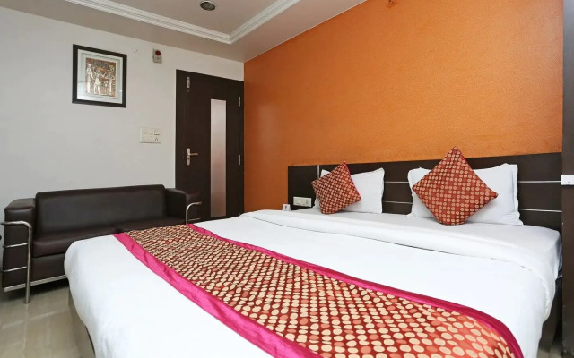 OYO 1552 Hotel Midland
