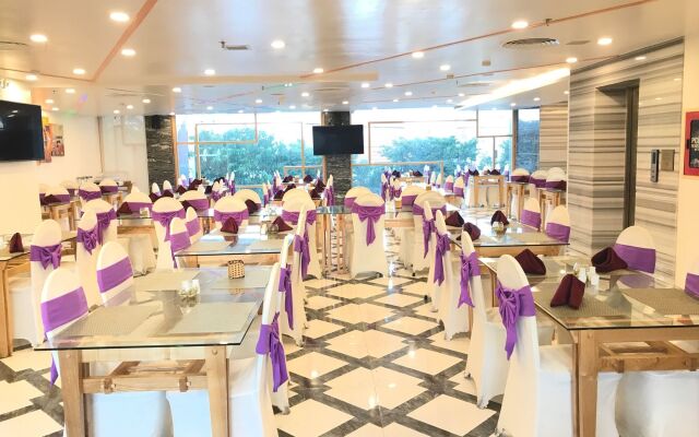 Grand Jeep Hotel Danang
