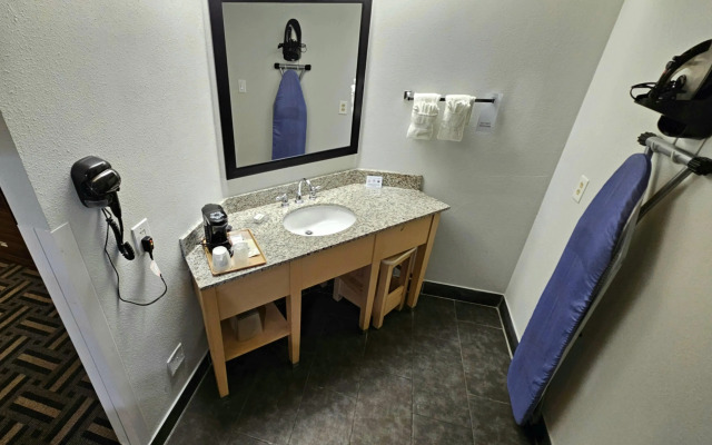 Baymont by Wyndham Chicago/Calumet City
