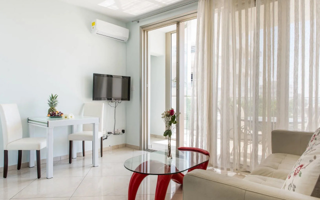 Mesogios House Suites