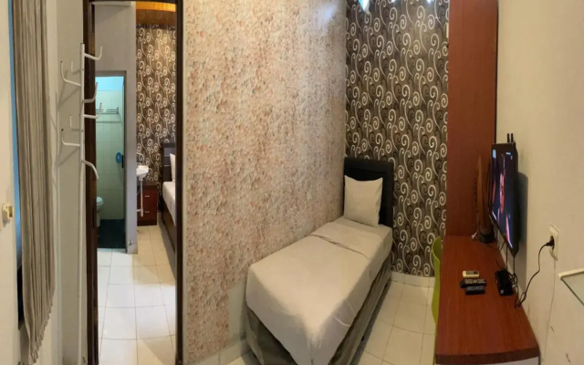 RedDoorz Plus @ Hotel Star 88