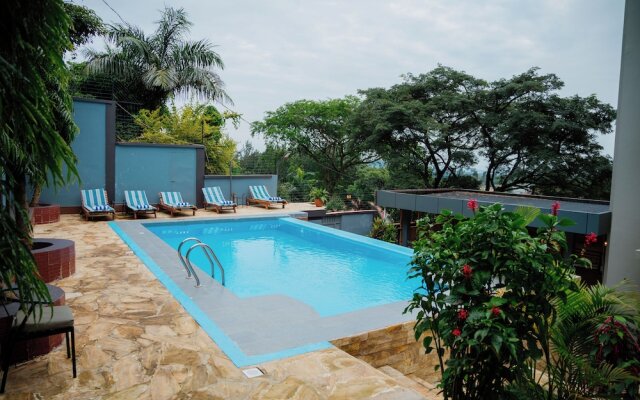 Green Side Hotel