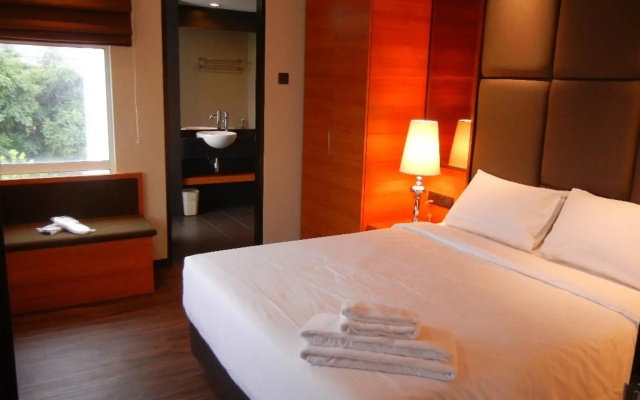 C'haya Hotel