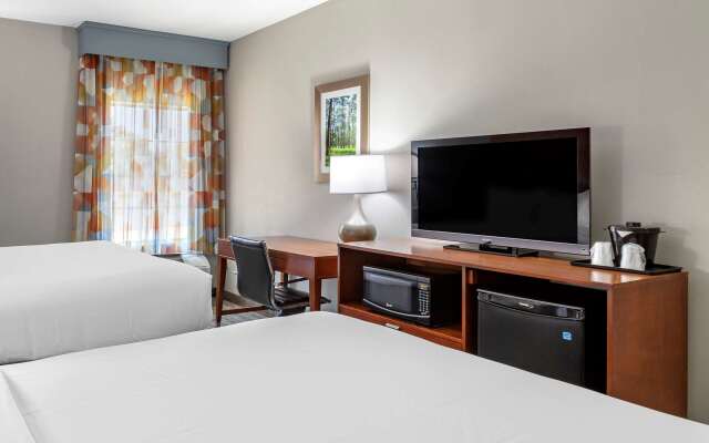 Comfort Inn & Suites Cleveland TX