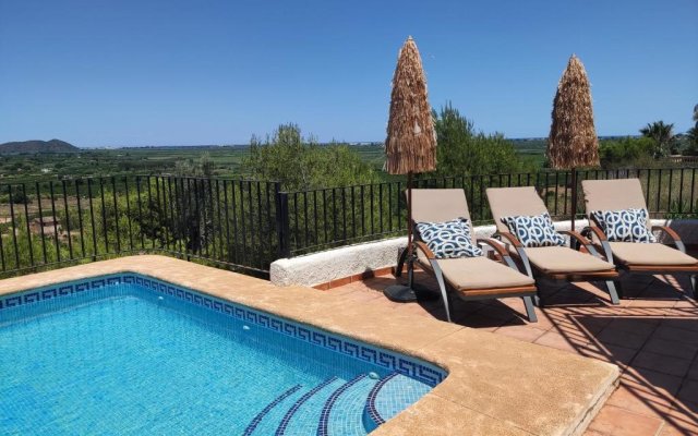 Holiday villa in Monte Pego-Denia, heated pool