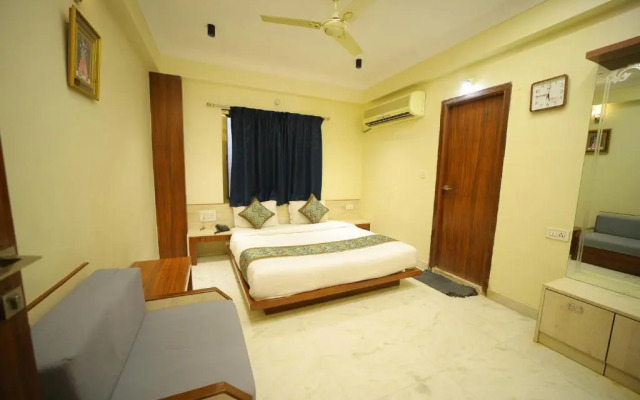 The Sky Comfort Hotel Shri Vithalesh
