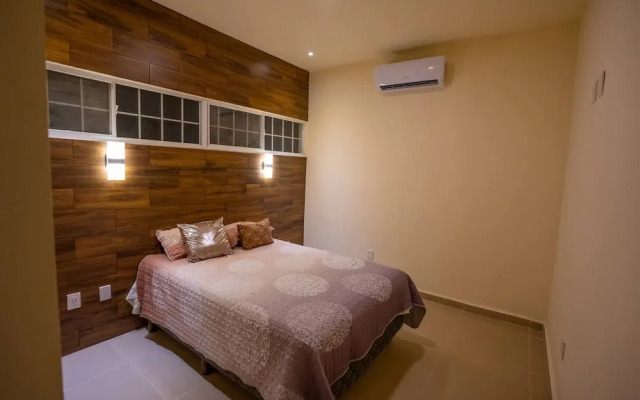 Luxury Apartment With Poll