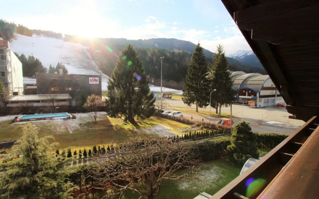Apartment Near the Gondelbahn With Shared Pool