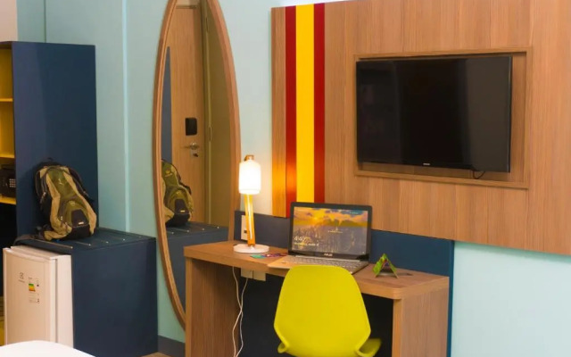 Delphin Surf Hotel