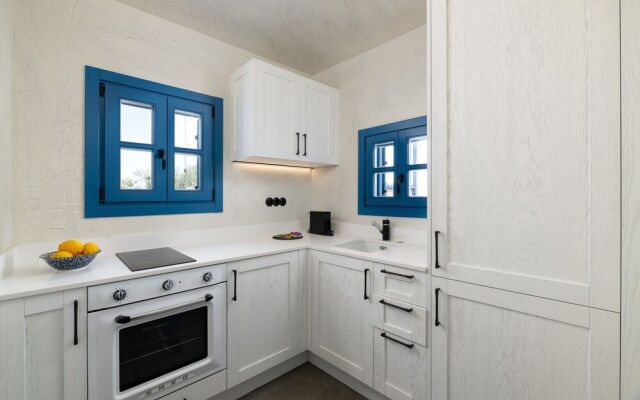 Kalathos Square Luxury Suites