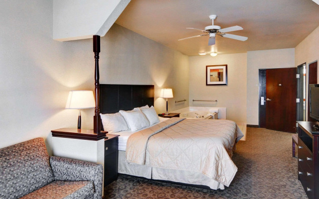 Quality Inn & Suites Terrell