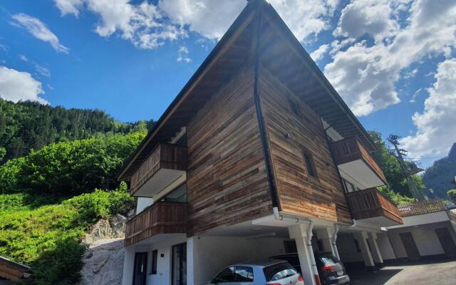 Mountain-view Apartment in Finkenberg With Sauna