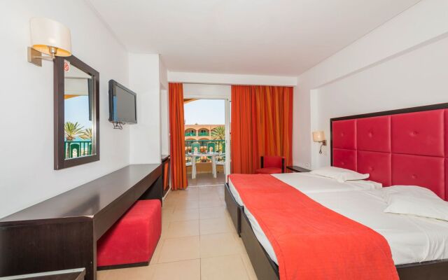Hotel Marabout - Families and Couples Only