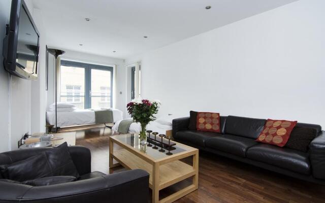 Truman House Apartment