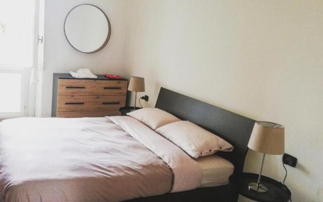 CENTRO e PARCO 10 min - flat in Monza