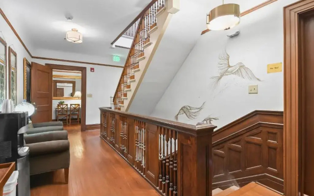 Pasfield House Inn