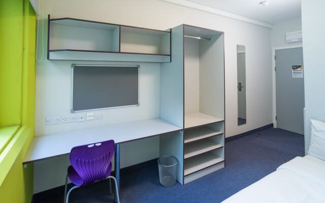 Luxury Rooms & Studios in Newcastle