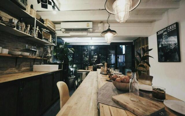 The Ombra Small House