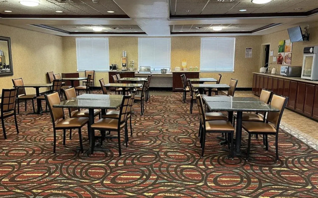 Quality Suites Midland North Loop 250