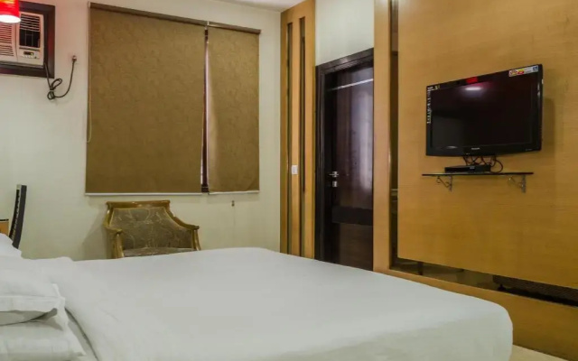 Hotel Metropolitan Karol Bagh