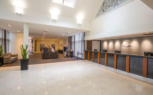 Holiday Inn Sydney Potts Point by IHG