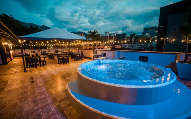 Tik by Bernalo Hotels