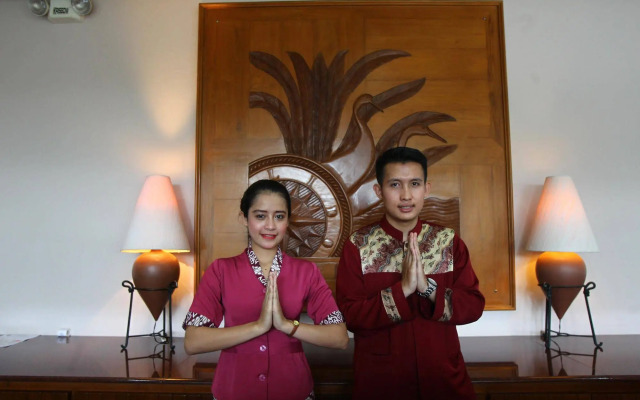 Lido Lake Resort By MNC Hotel