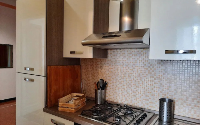 Appartamento a Invrea Posto Auto Incluso