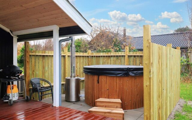 4 Star Holiday Home in Vaeggerlose