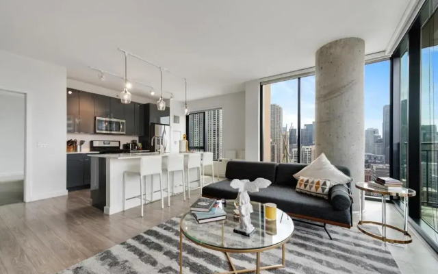 Cloud9 - River North at Aurelien