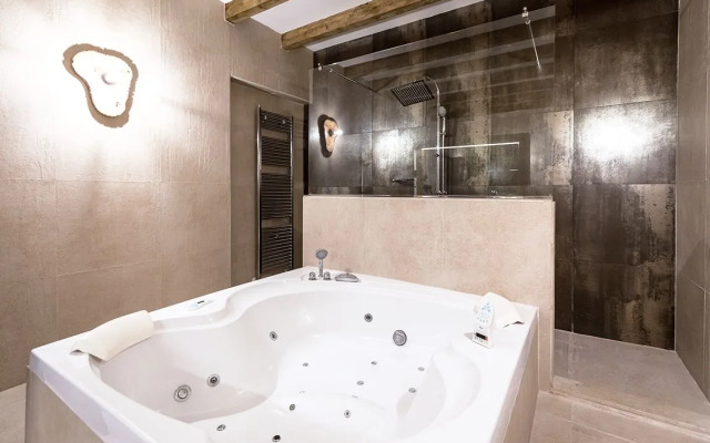 LJs Ratxo Eco Luxury Retreat