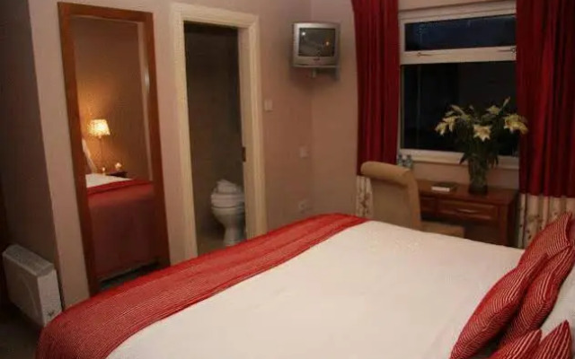 Lake Lodge Guesthouse