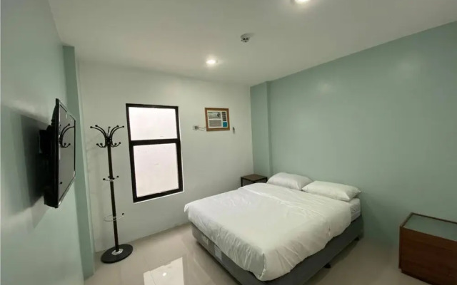 OYO 249 Happy House