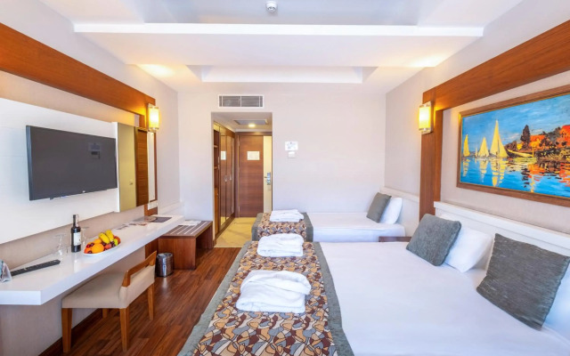 Microtel by Wyndham UP Technohub