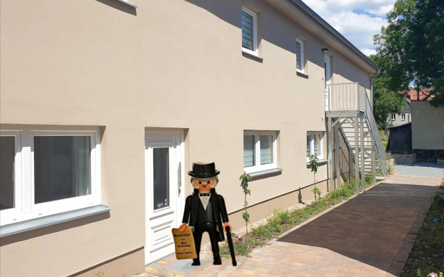 Travel Art Boardinghouse