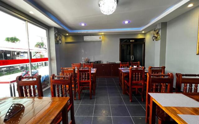 Heaven House Restro & Bar
