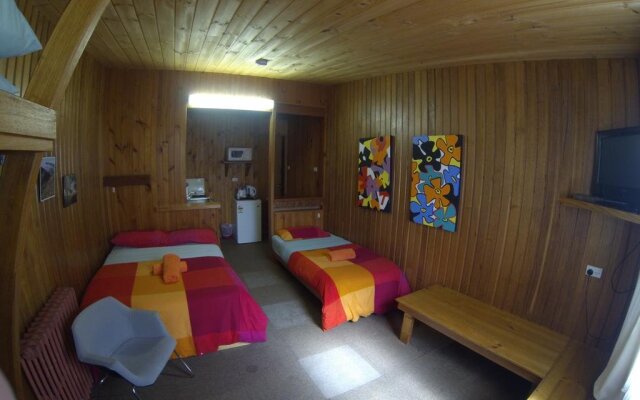 Bunkhouse Motel